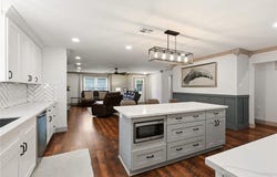 233 LITTLE FARMS Avenue, River Ridge, LA 70123