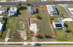 1111 S Live Oak, ROCKPORT, TX 78382