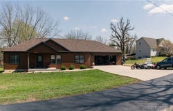 26708 Sweetberry Drive, Warsaw, MO 65355