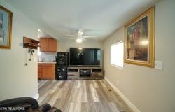 523 W Broad St, Clinton, TN 37716