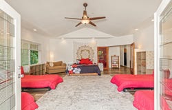 28-238 AKAKA FALLS RD, Honomu, HI 96728
