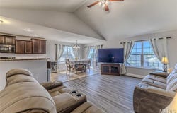 105 Greythorn Court, St Robert, MO 65584