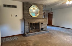 41 Rolling Acres Rd, New Martinsville, WV 26155