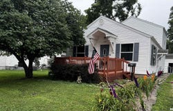 1204 W FRANKLIN Street, Taylorville, IL 62568