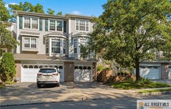 47 Lambiance Court, Highland Park, NJ 08904