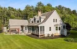 162 Plympton St, Middleboro, MA 02346