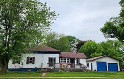 319 E DIVISION STREET, Shawano, WI 54166