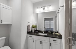 930 S Eagle St, Fredericksburg, TX 78624