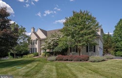 121 SPRING TREE DRIVE, NEWTOWN SQUARE, PA 19073