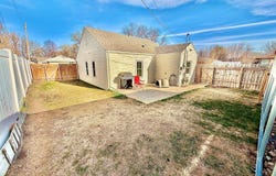 602 West Lawn Dr., Ogallala, NE 69153