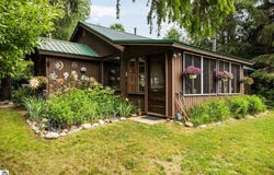 8370 Lake Of The Woods Road, Bellaire, MI 49615