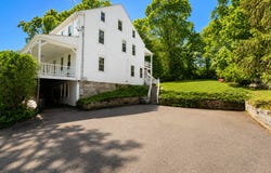443 Amity Road, Bethany, CT 06524