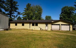 3185 Lakeshore, Gladwin, MI 48624