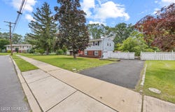117 Greymoor Road, Howell, NJ 07731