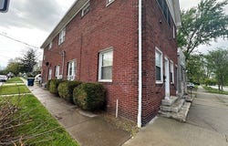 1115 East Avenue, Elyria, OH 44035