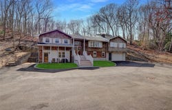 334 Bread And Cheese Hollow Road, Northport, NY 11768