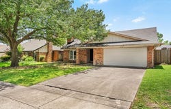 826 Via Valencia, Mesquite, TX 75150