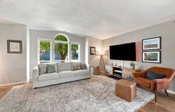 15313 NE 18TH Ave, Vancouver, WA 98686