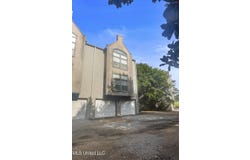 1313 Roxbury Court, Jackson, MS 39211