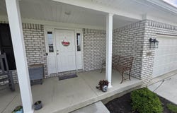 1317 N Wild Pine Drive, Yorktown, IN 47396