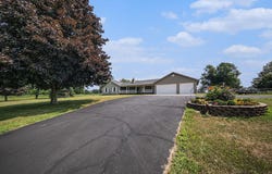 6345 Wolf Lake Road, Jackson, MI 49201