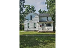 703 E Bond Street, Hastings, MI 49058