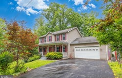 22 BERRY LANE, HARPERS FERRY, WV 25425