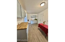 4502 E Indian Trail, Louisville, KY 40213