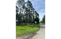 Avenue B, Waveland, MS 39576