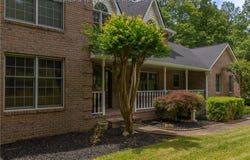 1039 Shawnee Trail, Elkview, WV 25071