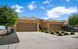 1100/1102 Stanley, Seguin, TX 78155