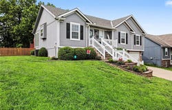 7207 E 165th Street, Belton, MO 64012