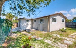 2960 Chickamauga Avenue, West Palm Beach, FL 33409
