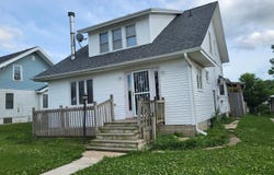 1208 W State Street, Marshalltown, IA 50158