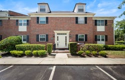 4915 Baymeadows Rd, Jacksonville, FL 32217