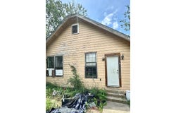 207 E Huntington, Beeville, TX 78102