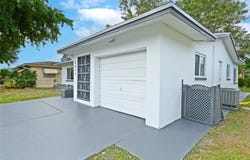 4917 NW 48th Ave, Tamarac, FL 33319