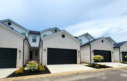 240 Sugartree Lane, Versailles, KY 40383