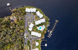 102 RIVER BEND Court, Welaka, FL 32193