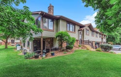 556 Donegal Circle, Shoreview, MN 55126