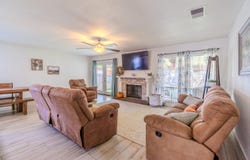 6239 HOPES FERRY ST, San Antonio, TX 78233