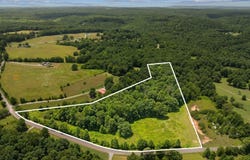 W Lake Rd, Sparta, TN 38583