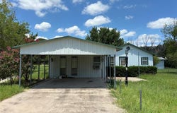 328 Creekview Meadows Drive, Springtown, TX 76082