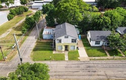 206 E 9th Street, Mount Pleasant, TX 75455