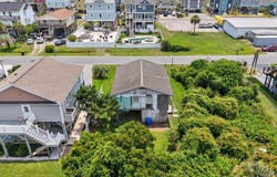4010 E Dolphin Drive, Oak Island, NC 28465