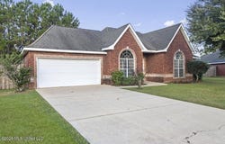 2933 Village Circle, Ocean Springs, MS 39564