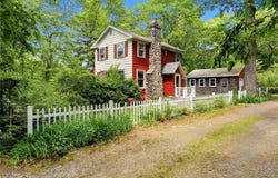 25 Pineland Street, North Kingstown, RI 02852