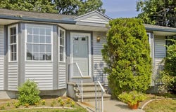 104 Johnson Rd, Chicopee, MA 01022