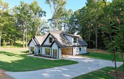 145 Forest Dr., PONTOTOC, MS 38863