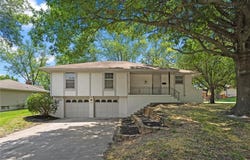 13300 Palmer Avenue, Grandview, MO 64030